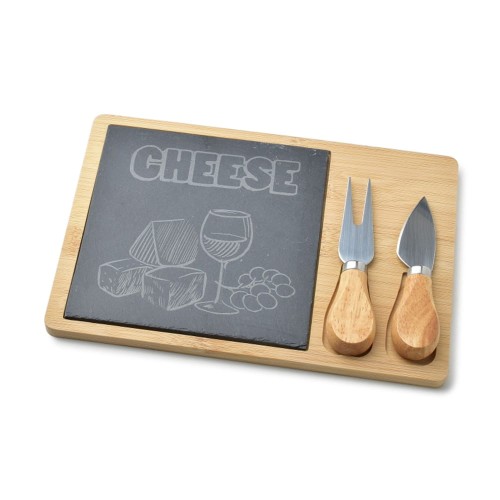 Drewniana deska do serwowania serów z akcesoriami