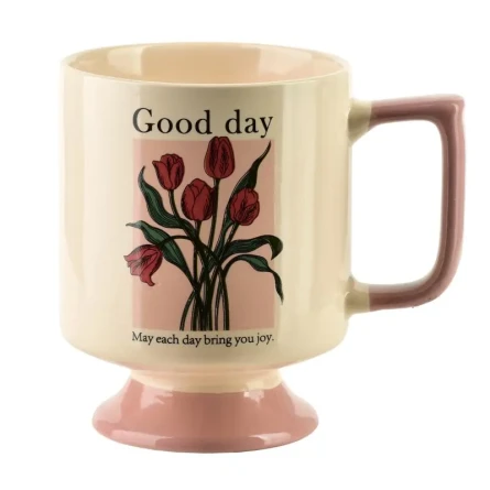 Kubek na stópce porcelanowy do kawy i herbaty elegancki 300ml